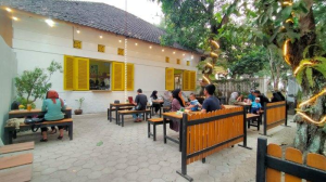 Mengungkap Rahasia Kuliner Cara Menemukan Restoran Lokal Yang Autentik Di Setiap Sudut Kota