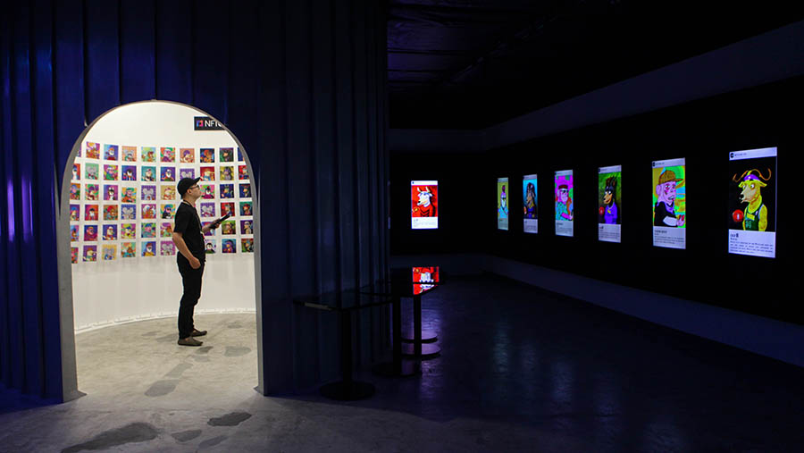 Revolusi Fungsional Menjelajahi Utilitas Nft Di Luar Karya Seni Digital Tiket Dan Sertifikat Tanah